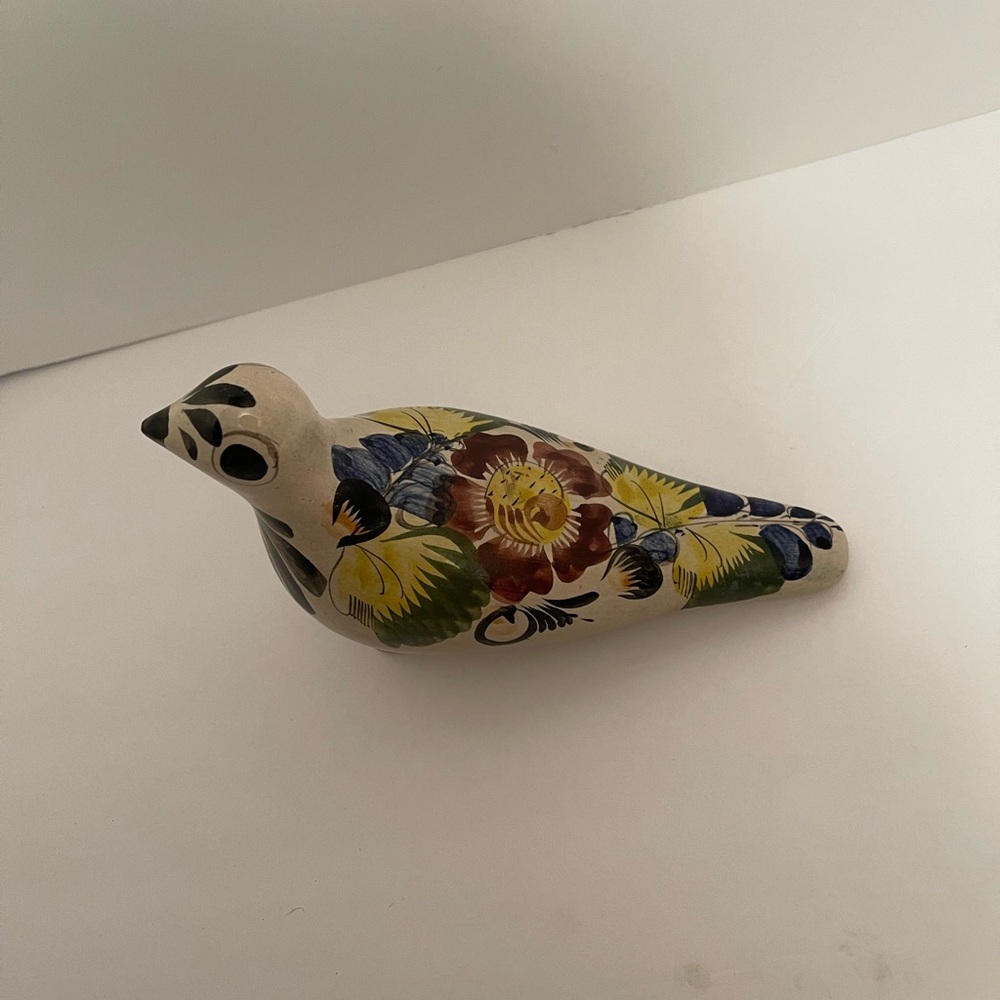 Vintage mexican folk art pottery, 8” hand painted Quail